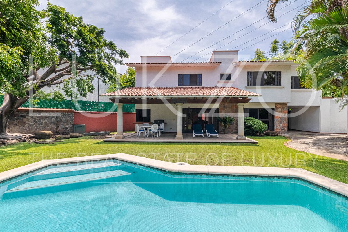 2 de 34: Residencia Lujo Cuernavaca