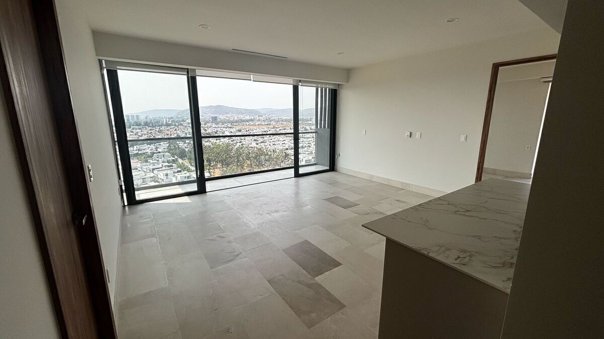 1 de 18: Sala y comedor