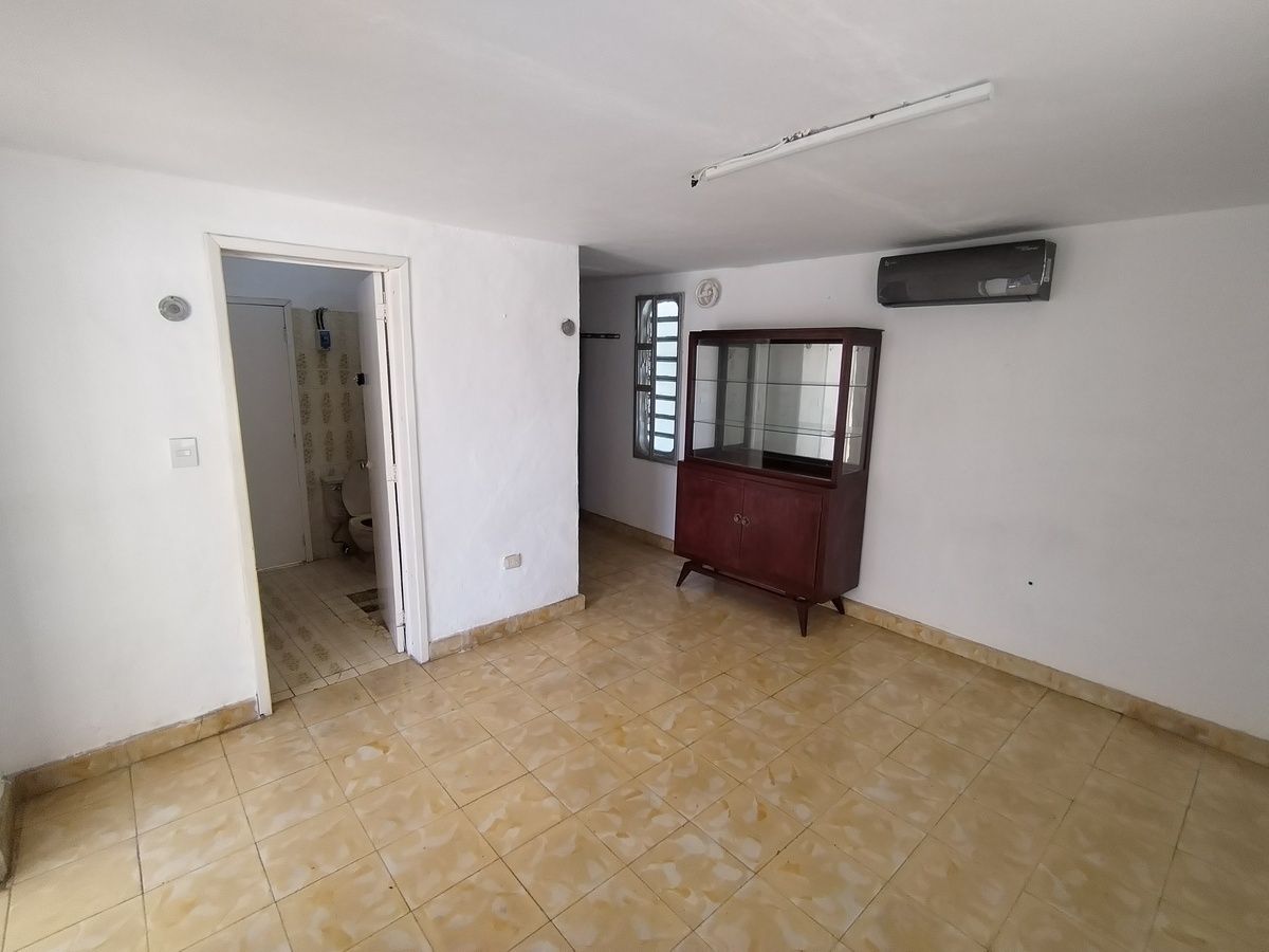 6 of 16: habitacion 1
