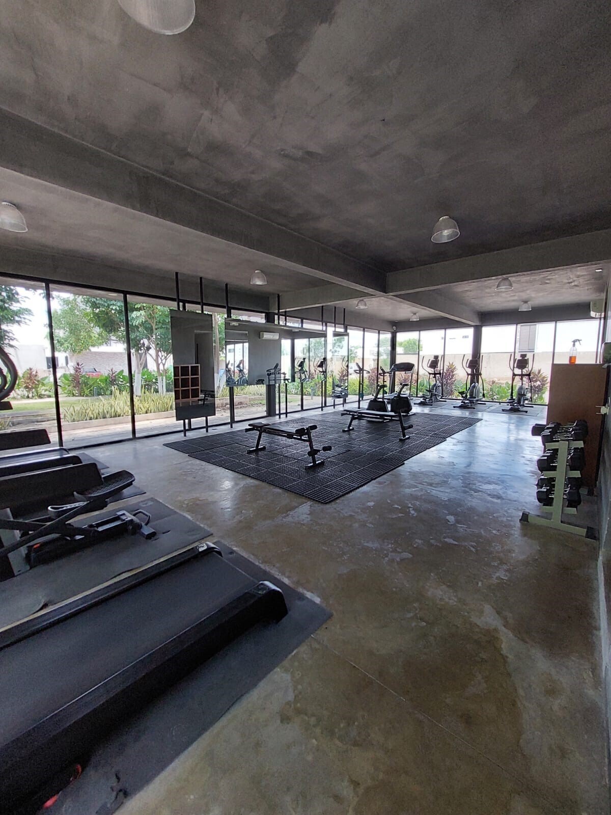 7 of 32: Gym