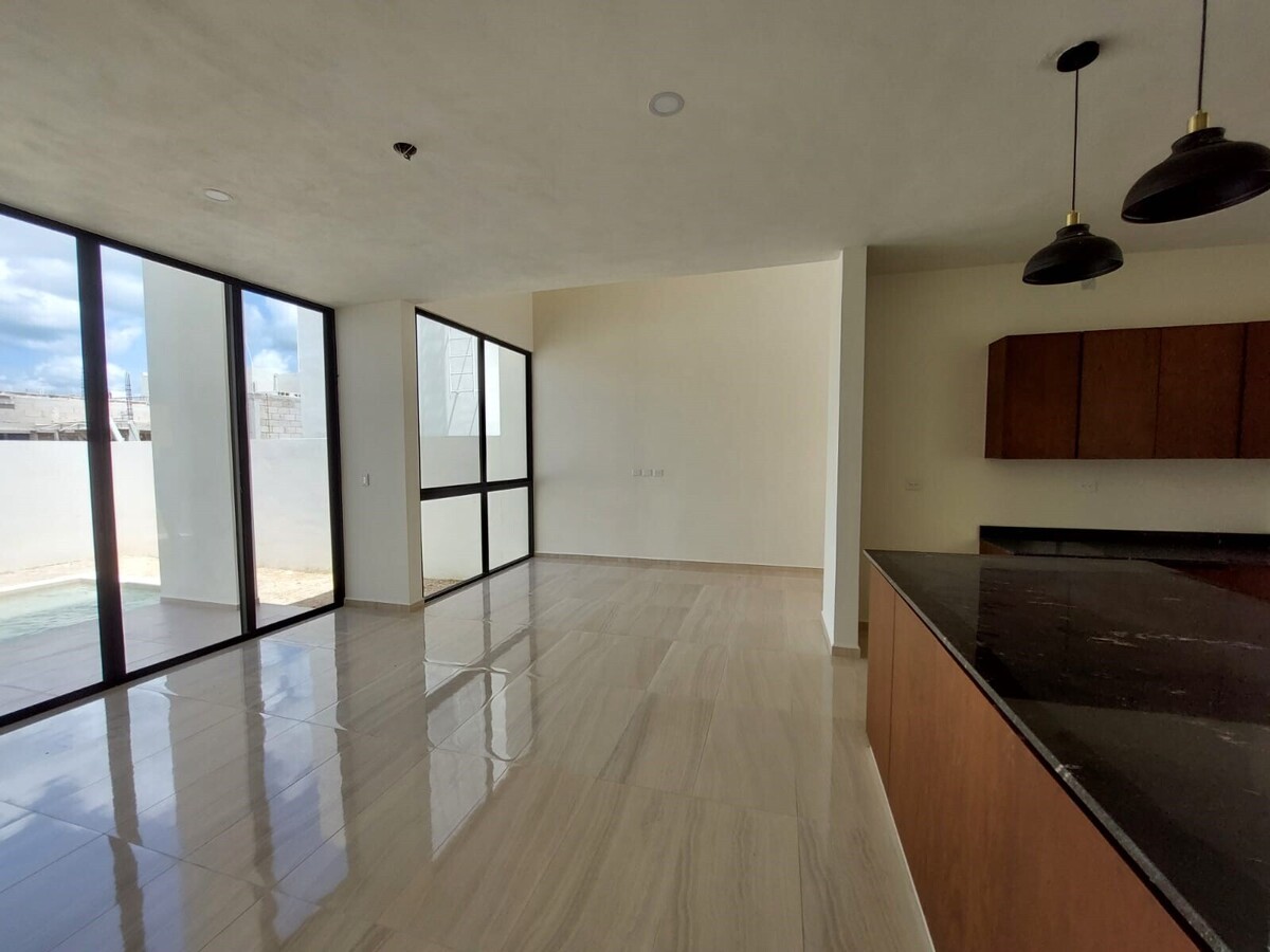 12 of 32: Sala . comedor