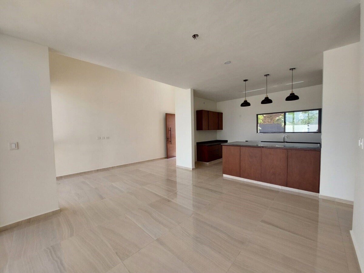 13 of 32: Sala - comedor