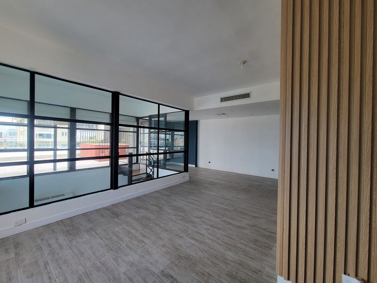 6 de 21: Family room 2do nivel