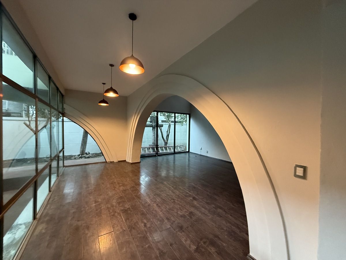 CASA EN RENTA COYOACAN DE UN PISO