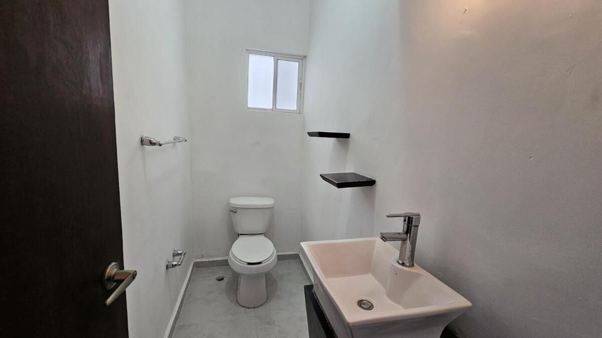 baño de visitas en planta baja