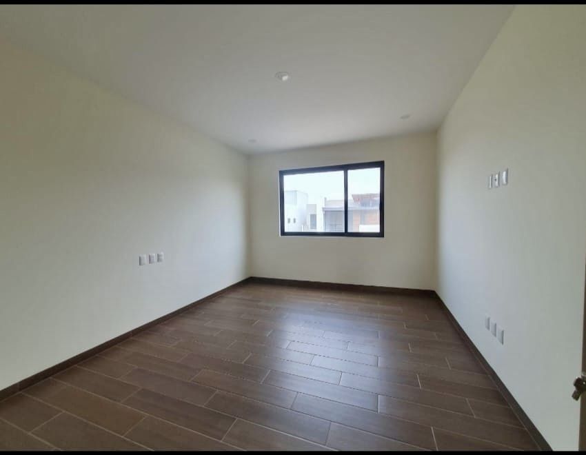 25 de 37: Suite A