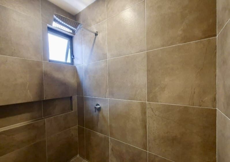 36 de 37: Baño privado