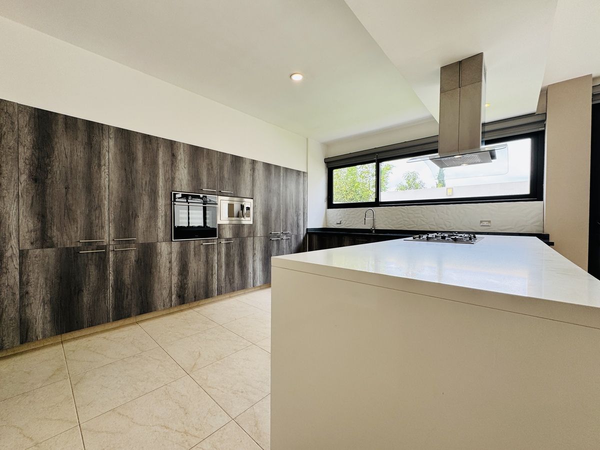 10 de 37: Cocina equipada
