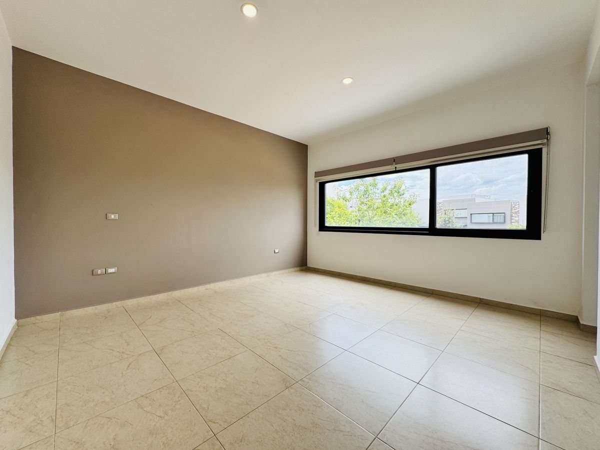 26 de 37: Master suite