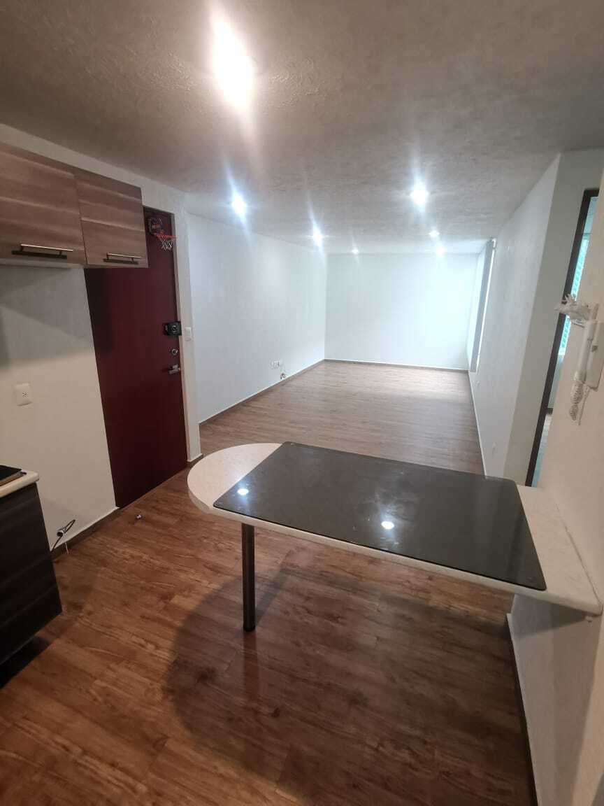 2 of 17: Sala-Comedor