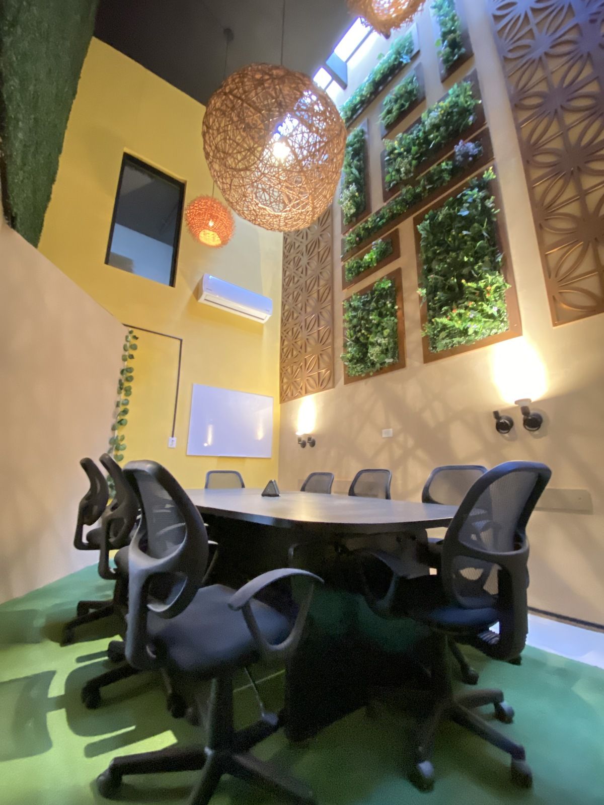 8 de 9: Sala de Juntas
