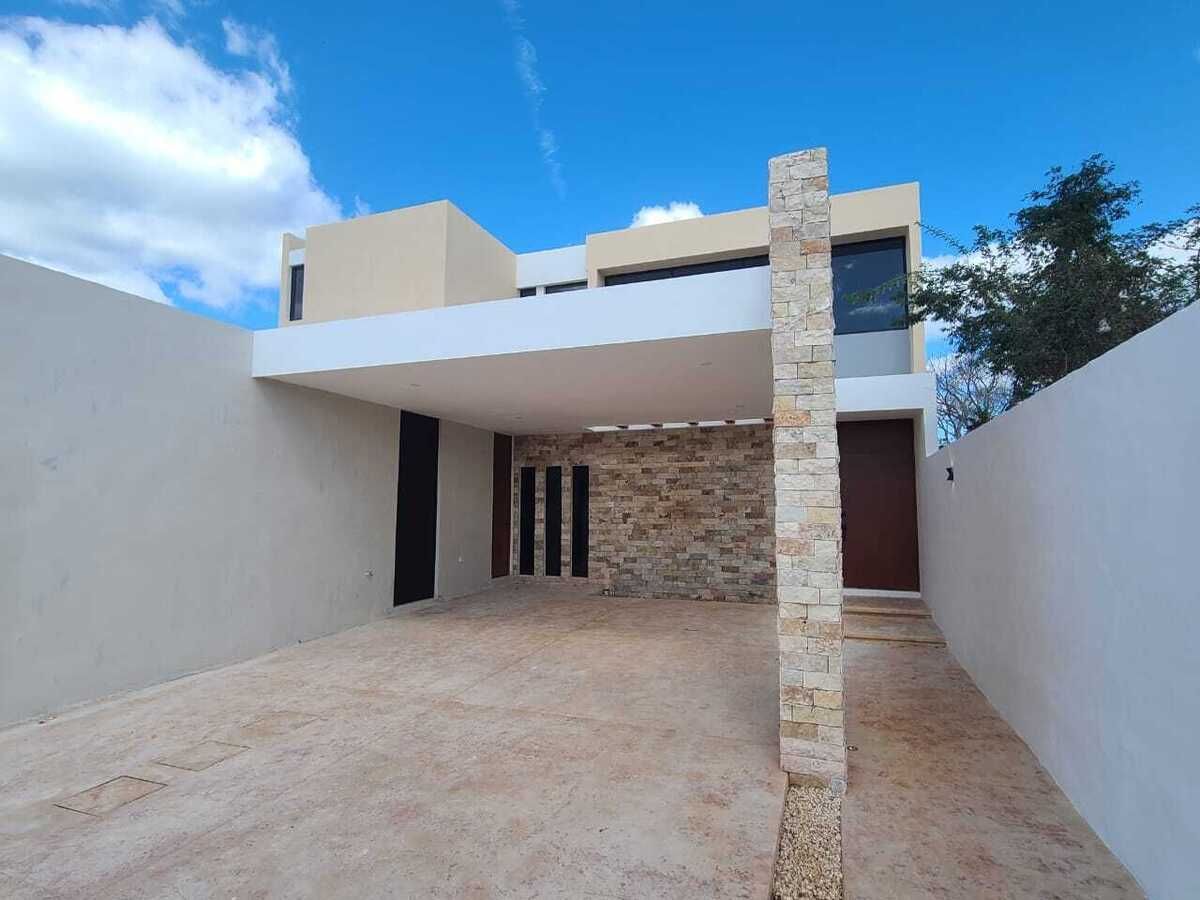 2 de 18: Fachada Principal