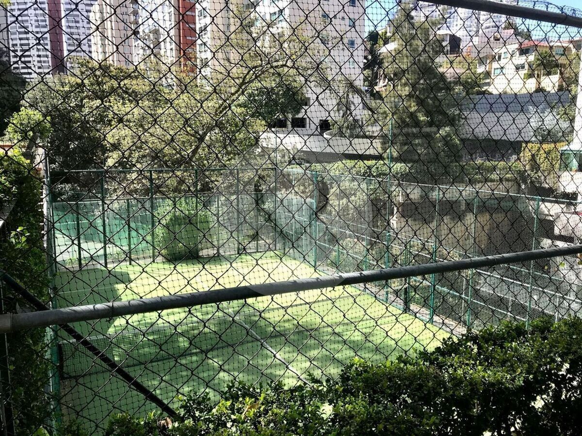 28 de 30