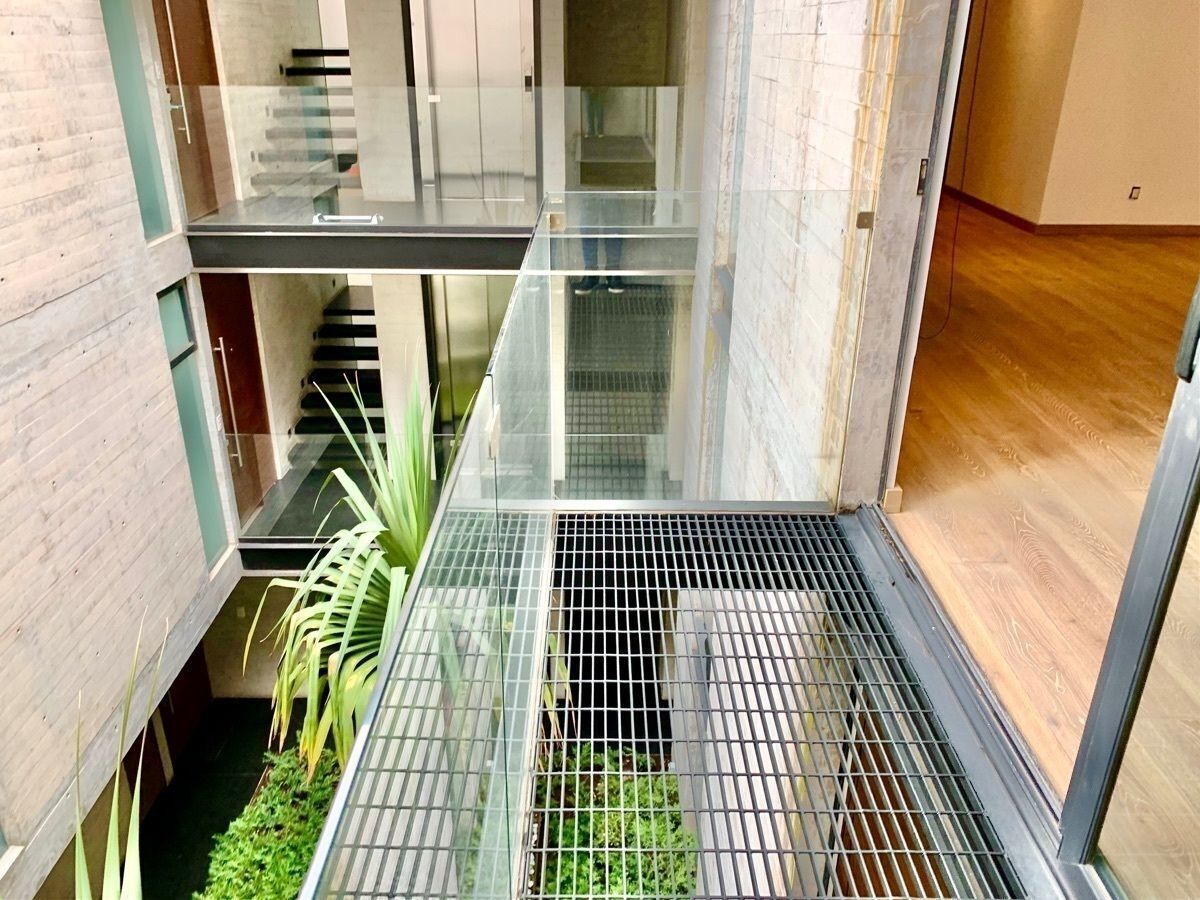 2 de 18: https://www.easybroker.com/agent/properties/renta-departamen