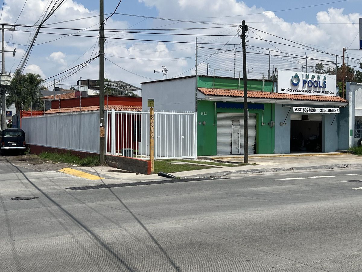 3 of 25: Fachada Ppal