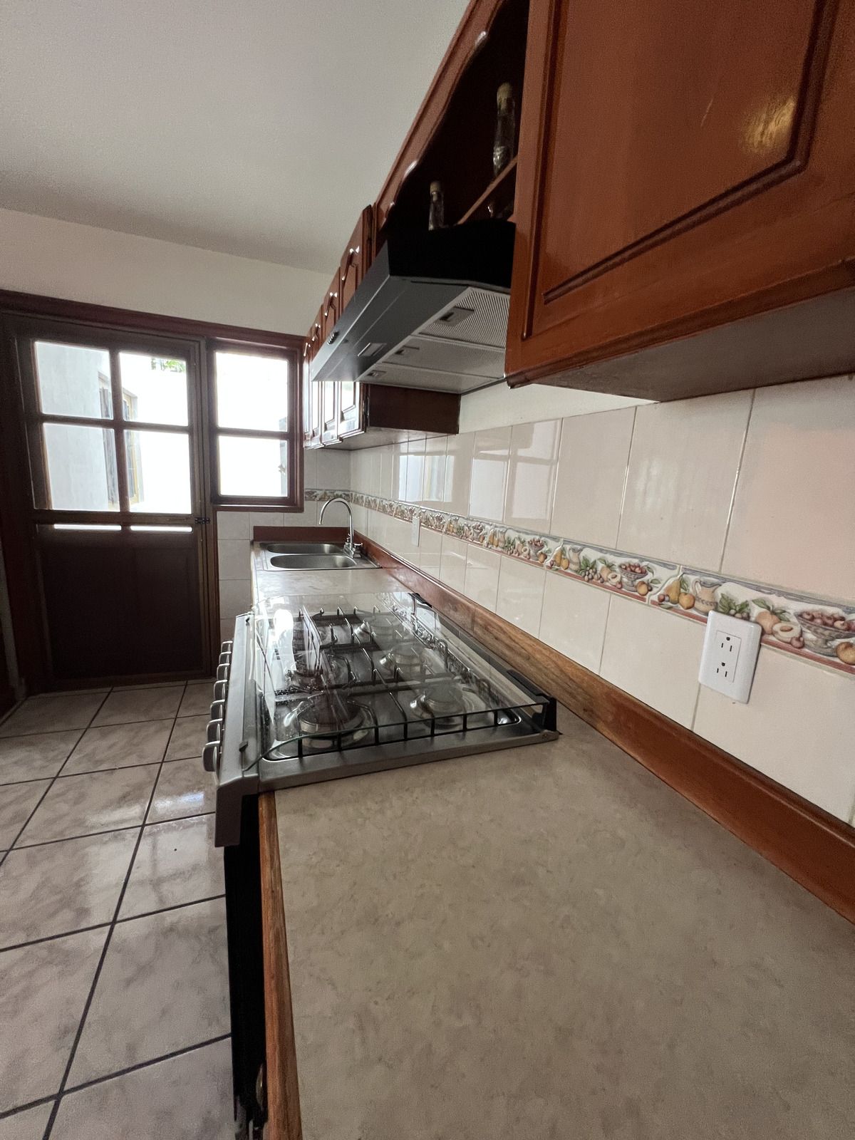 8 of 25: Cocina