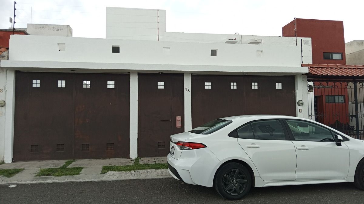 1 de 25: FACHADA