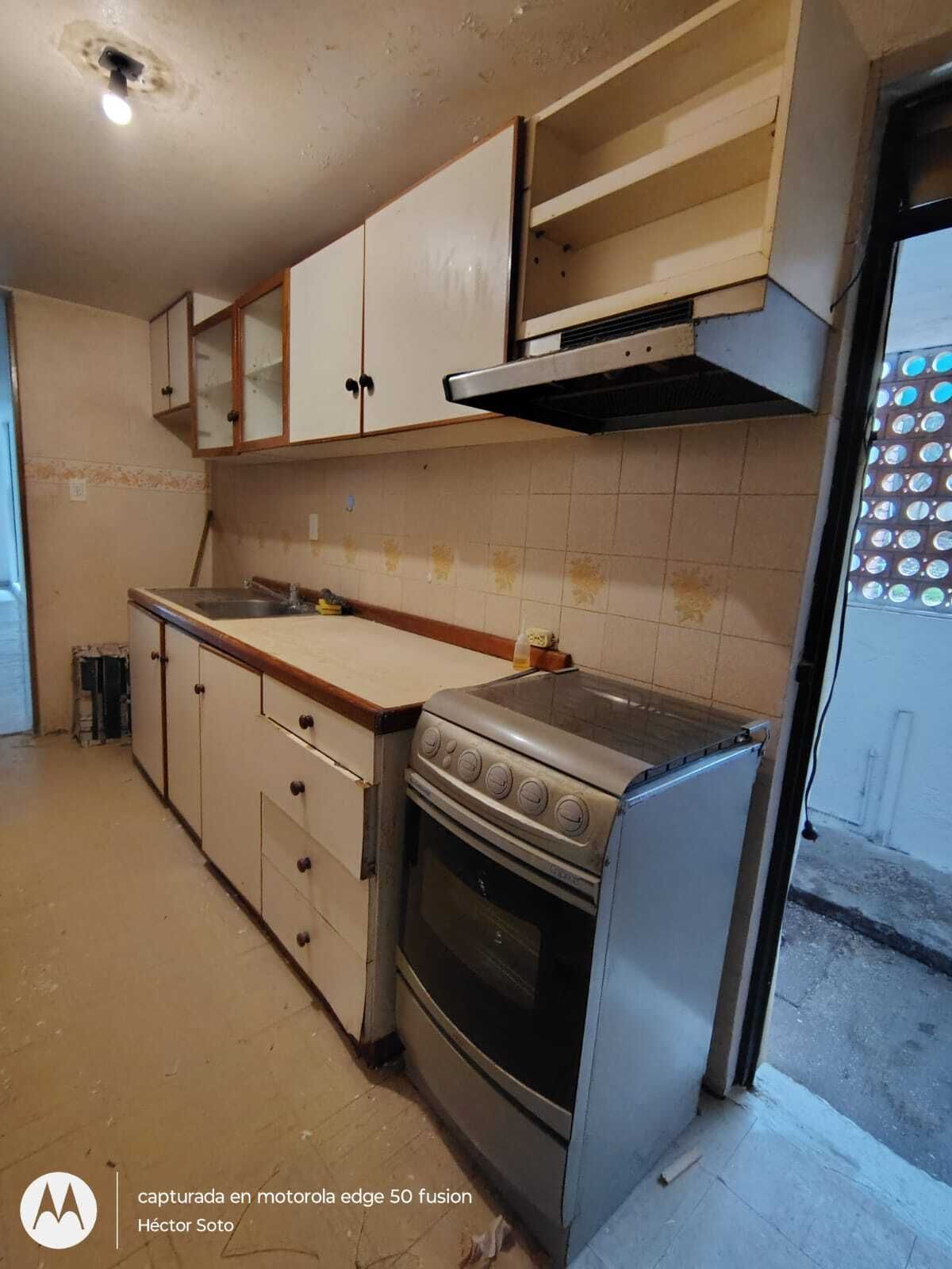 3 of 14: Cocina