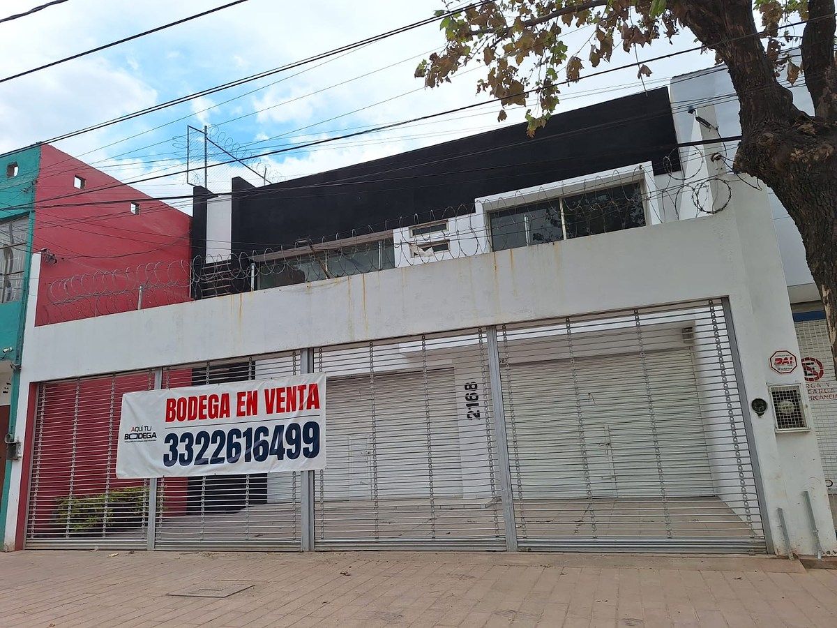 Armazém Comercial com local à Venda 594m2, foto 1 de 21