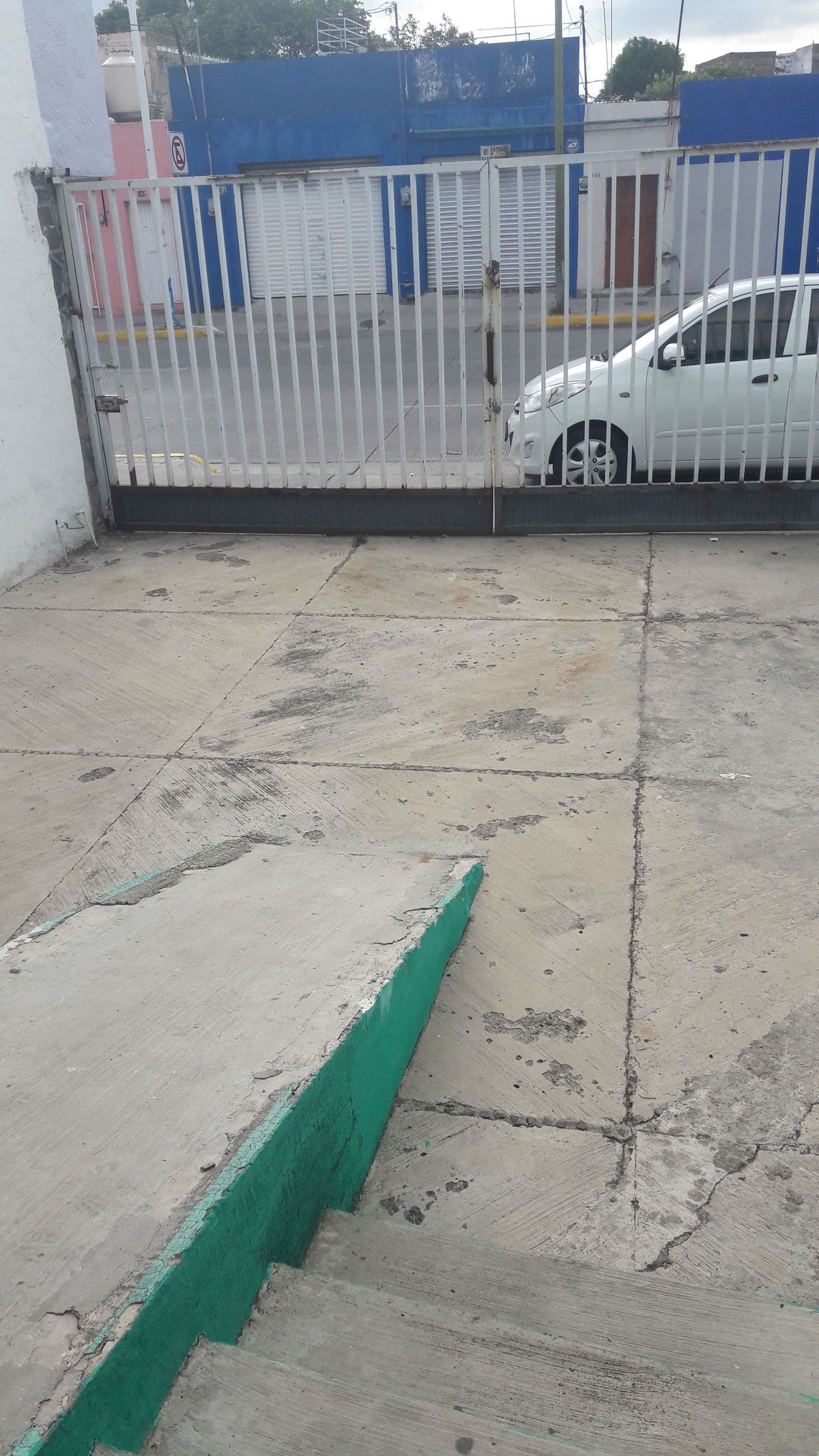 rampa al ingreso y a la salida, foto 2 de 9