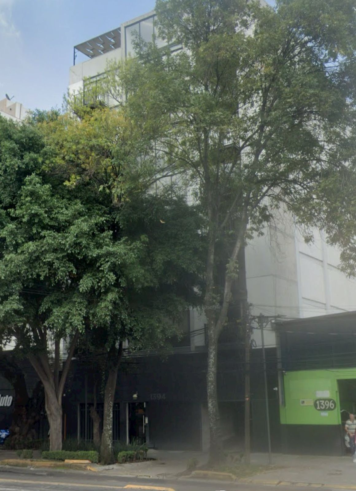 2 de 30: Fachada