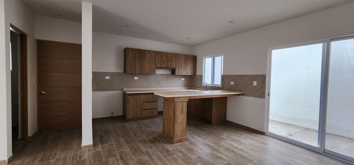 2 of 22: Cocina