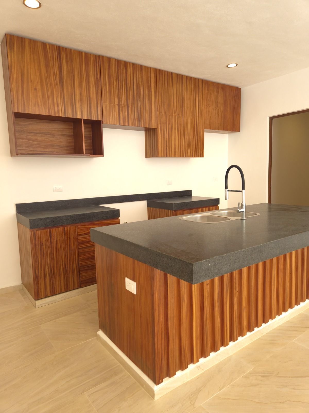 CASA DE 1 PISO EN BELLAVISTA, DZITYA