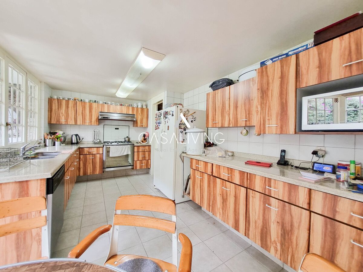 5 of 19: Cocina