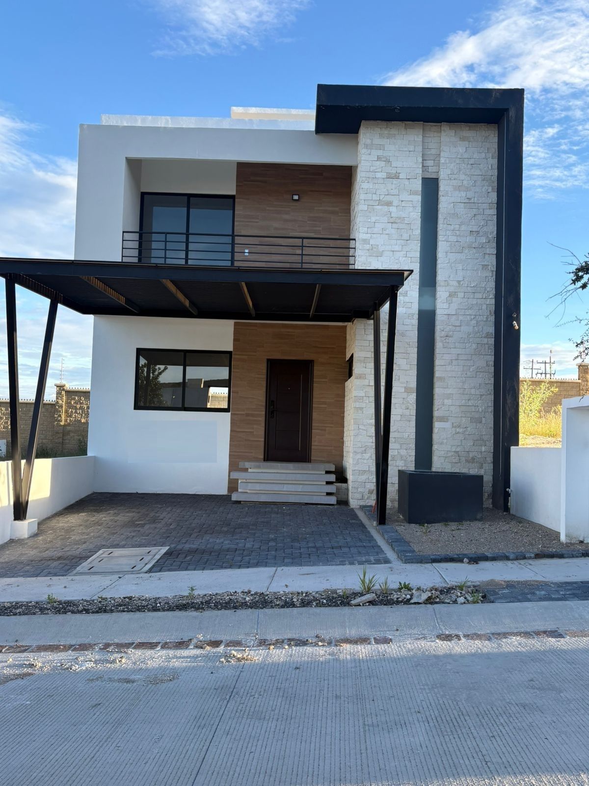 VENTA DE CASA EN RESIDENCIAL MAYORAZGO