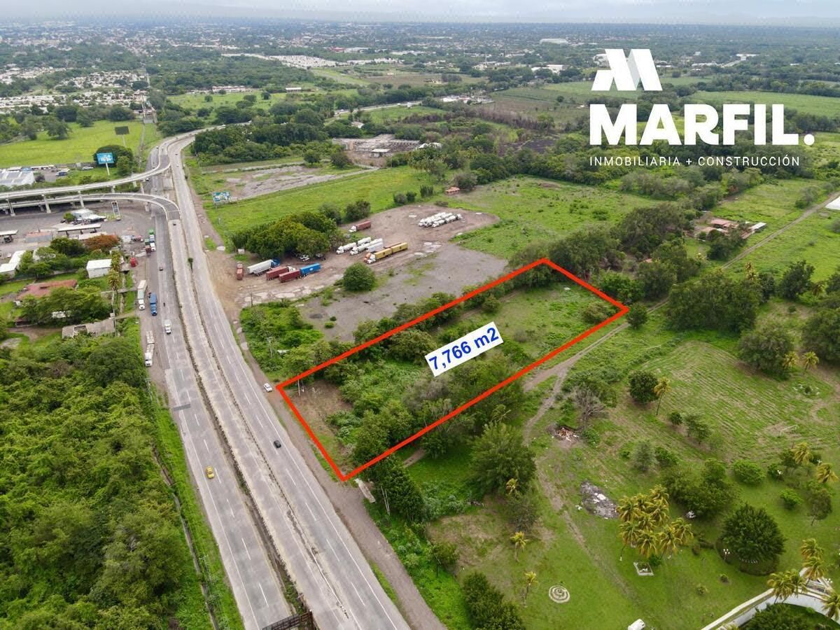 Terreno Comercial en Venta de Oportunidad sobre Autopista Colima - Manzanillo