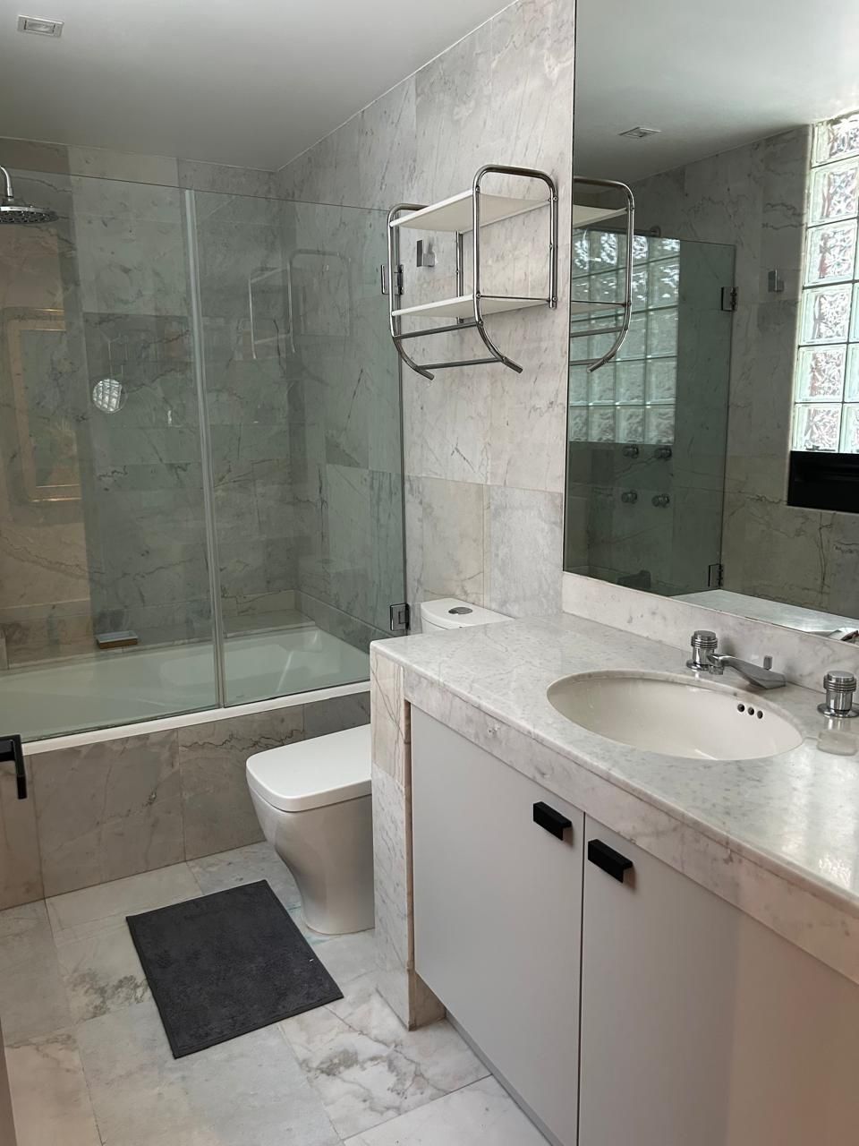 23 de 30: BAÑO COMPLETO RECAMARA SECUNDARIA