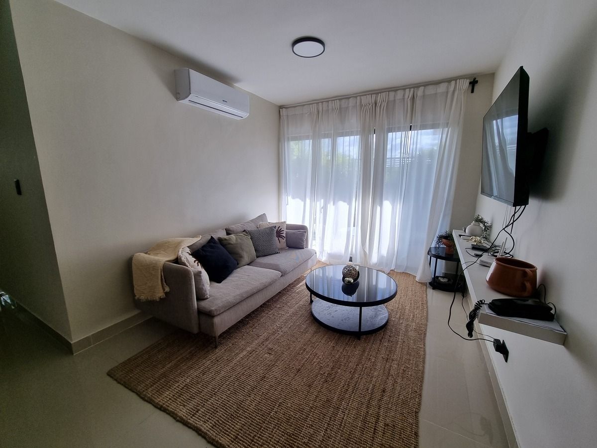 2 de 24: Sala