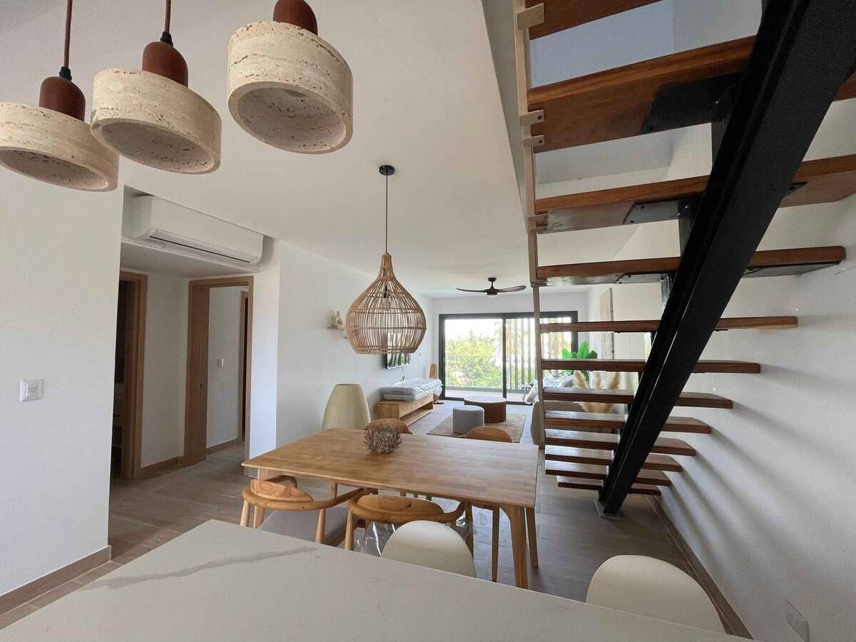 2 de 8: SALA