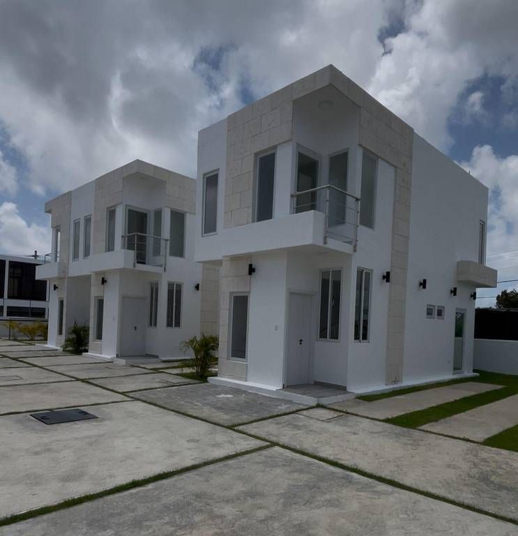 1 de 13: FACHADA