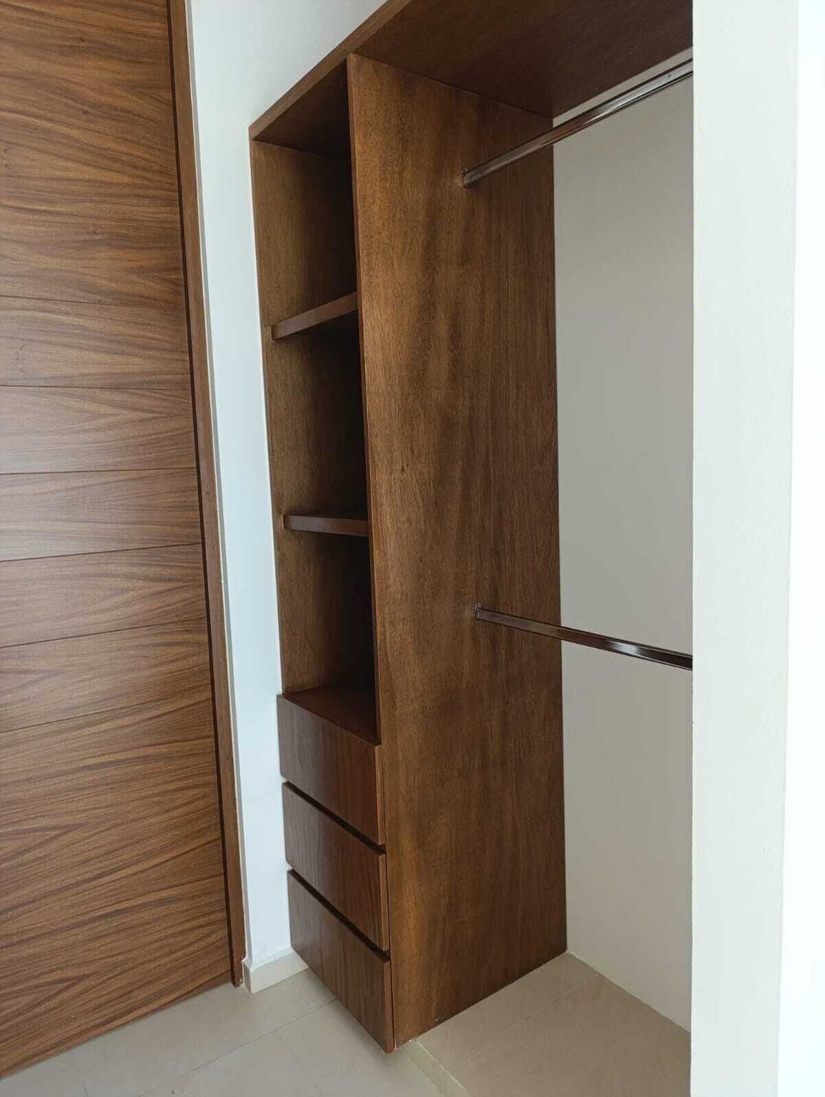 12 de 20: segunda parte closet vestidor con cajoneras