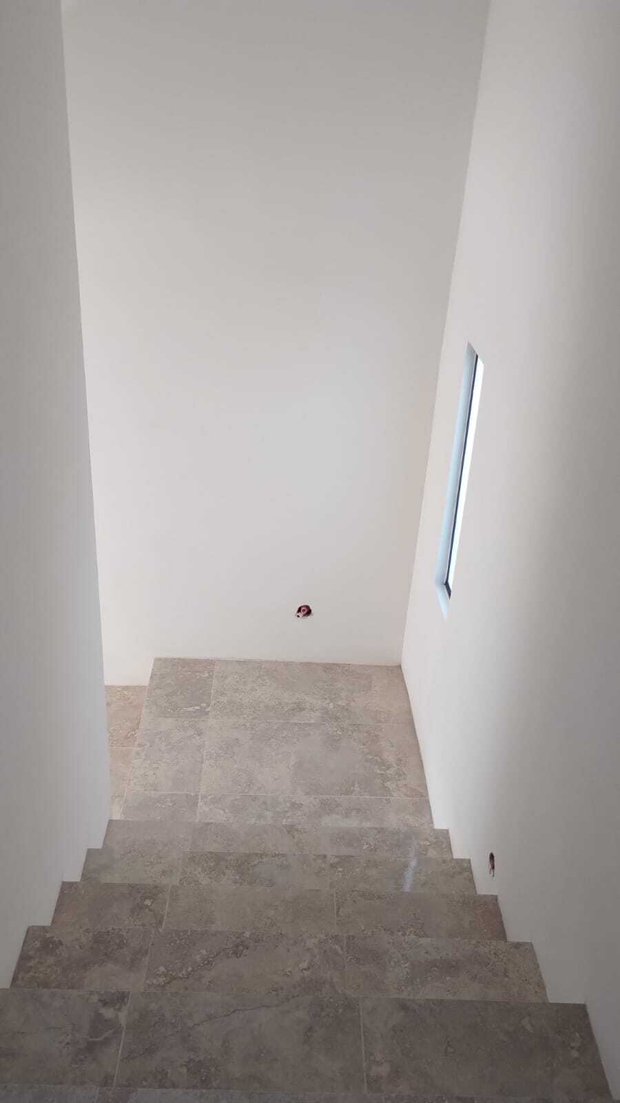 26 de 36: Escaleras para Roof Privado