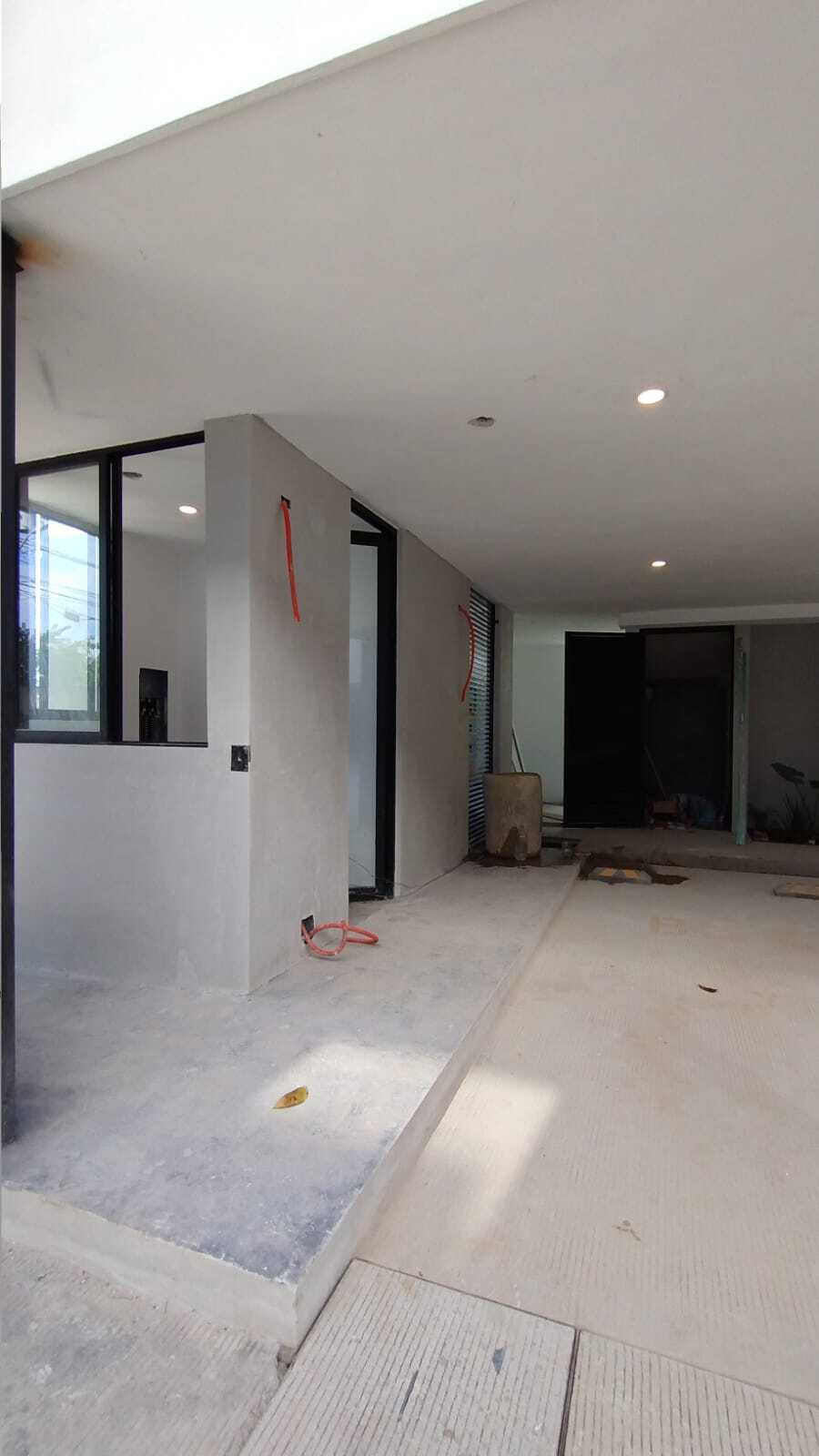 34 de 36: Caseta de vigilancia con baño