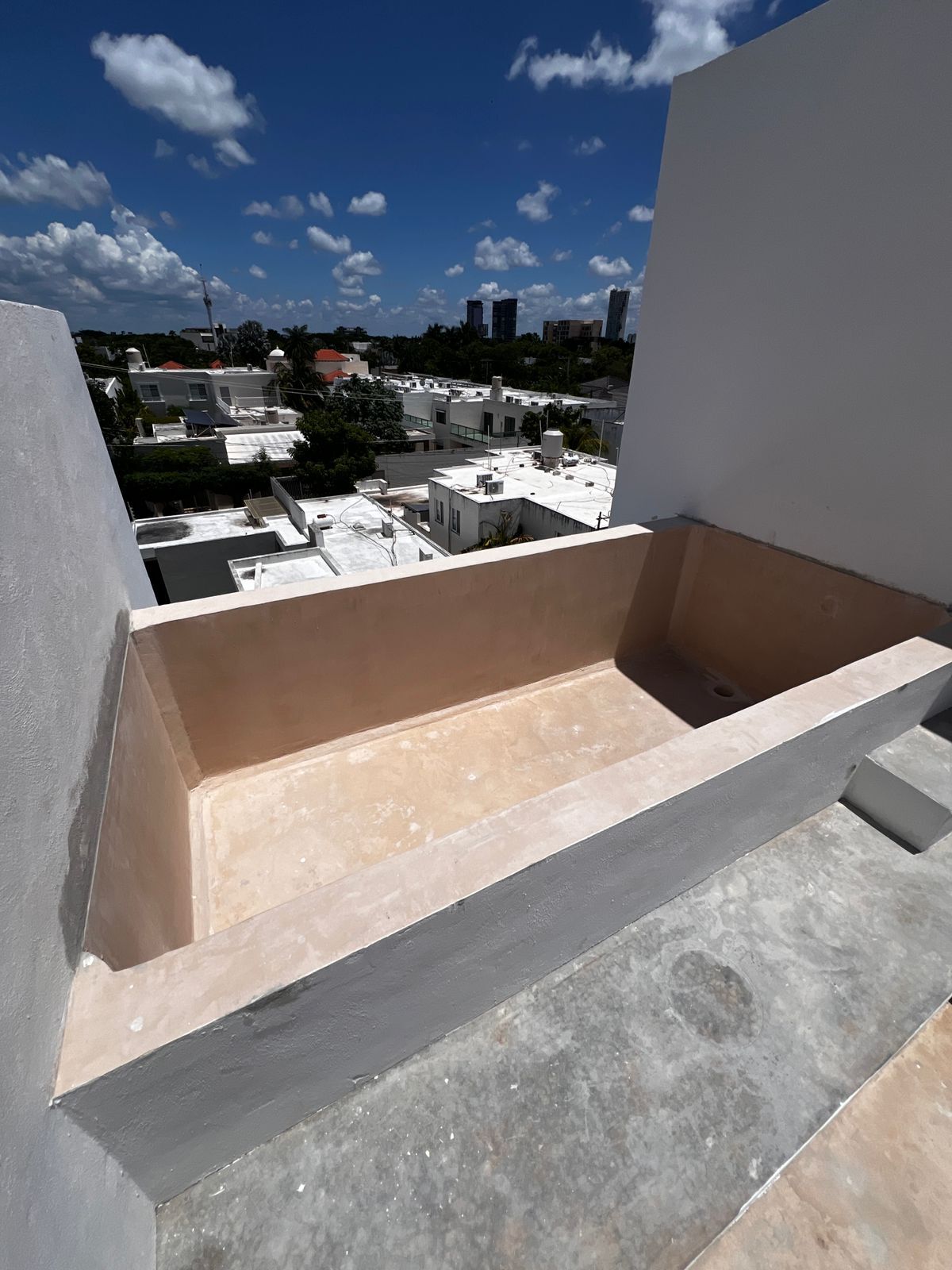 33 de 36: Albera de roof privado