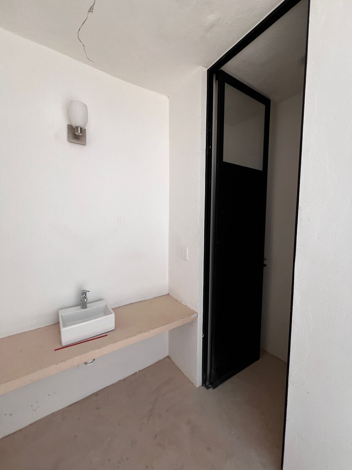 31 de 36: Medio baño