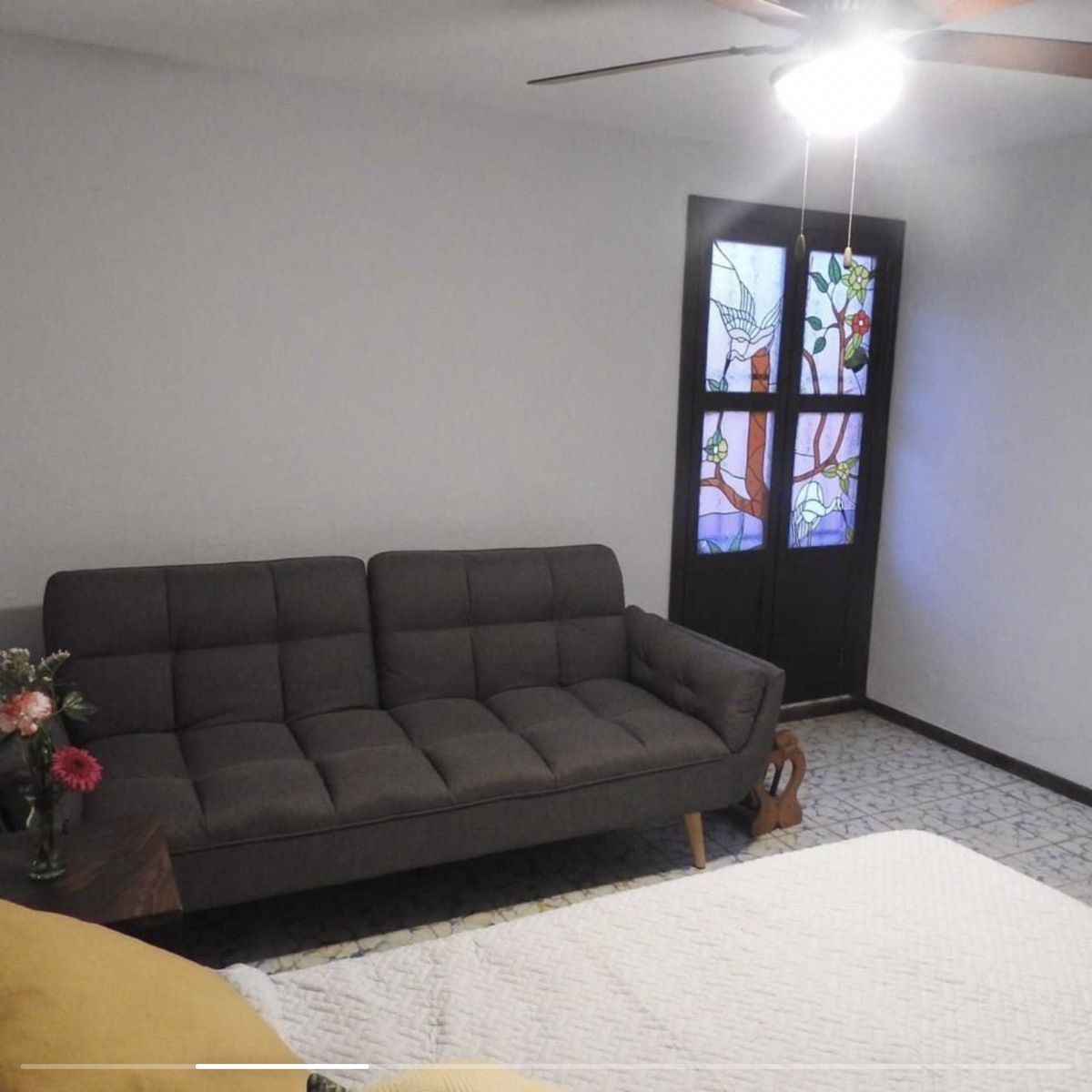2 de 11: Sofa cama en Recamara