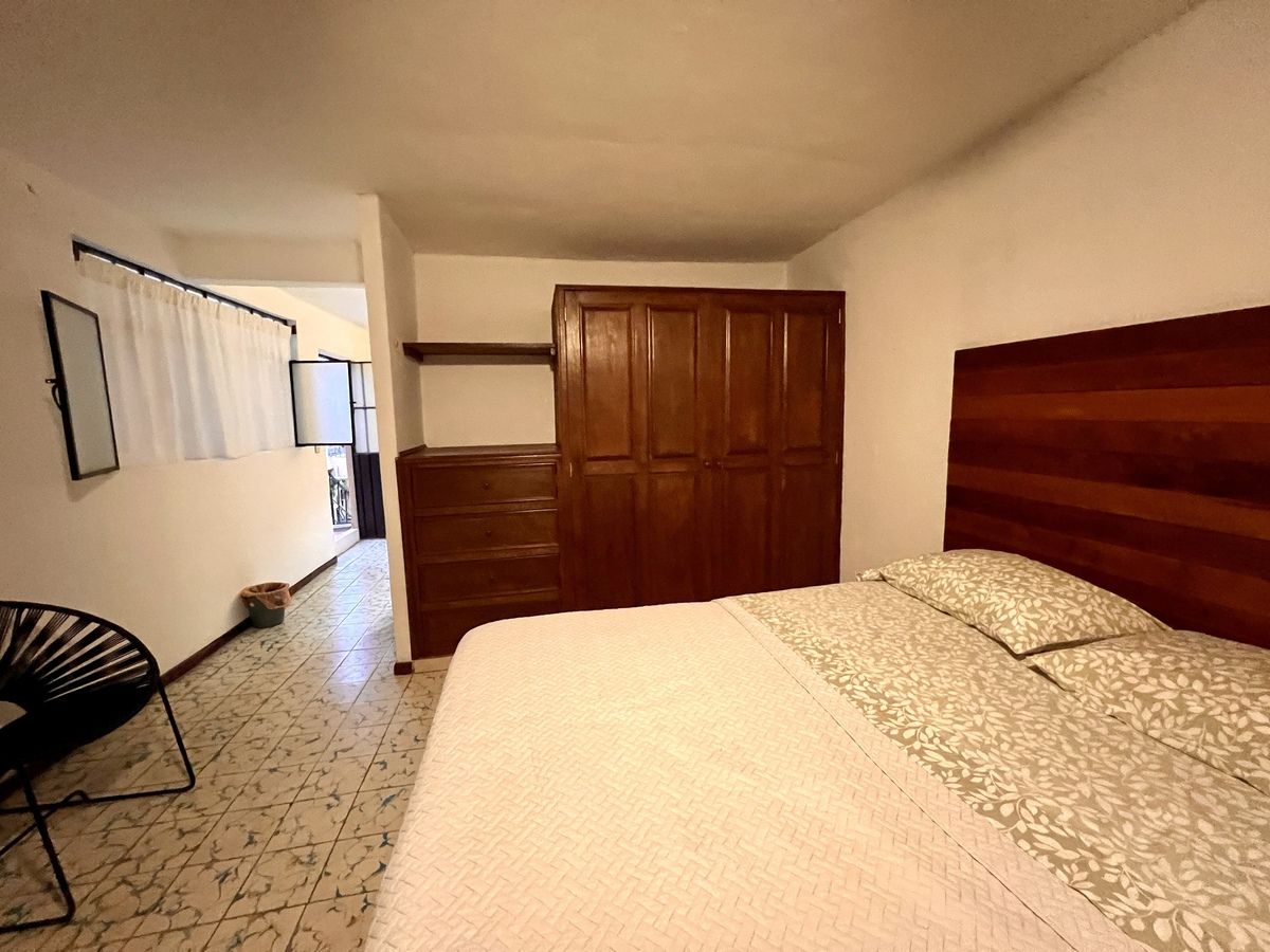 1 de 11: Recamara con closet amplio y cama matrimonial