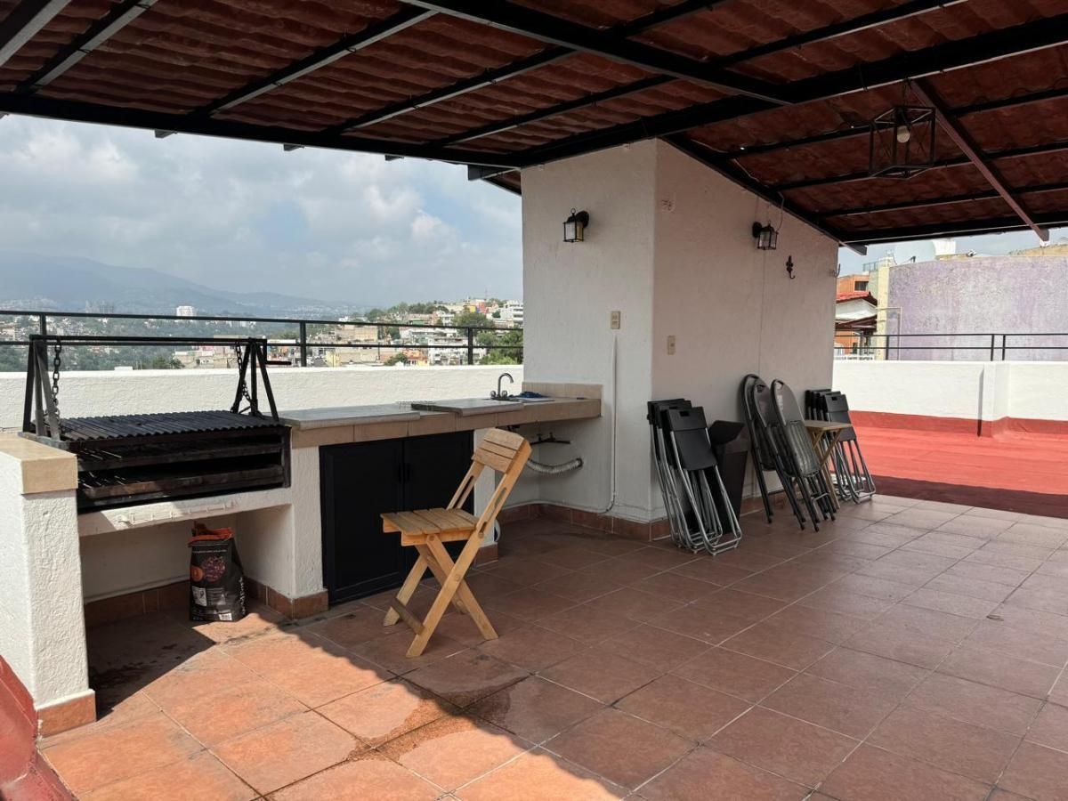 18 of 26: Roof garden