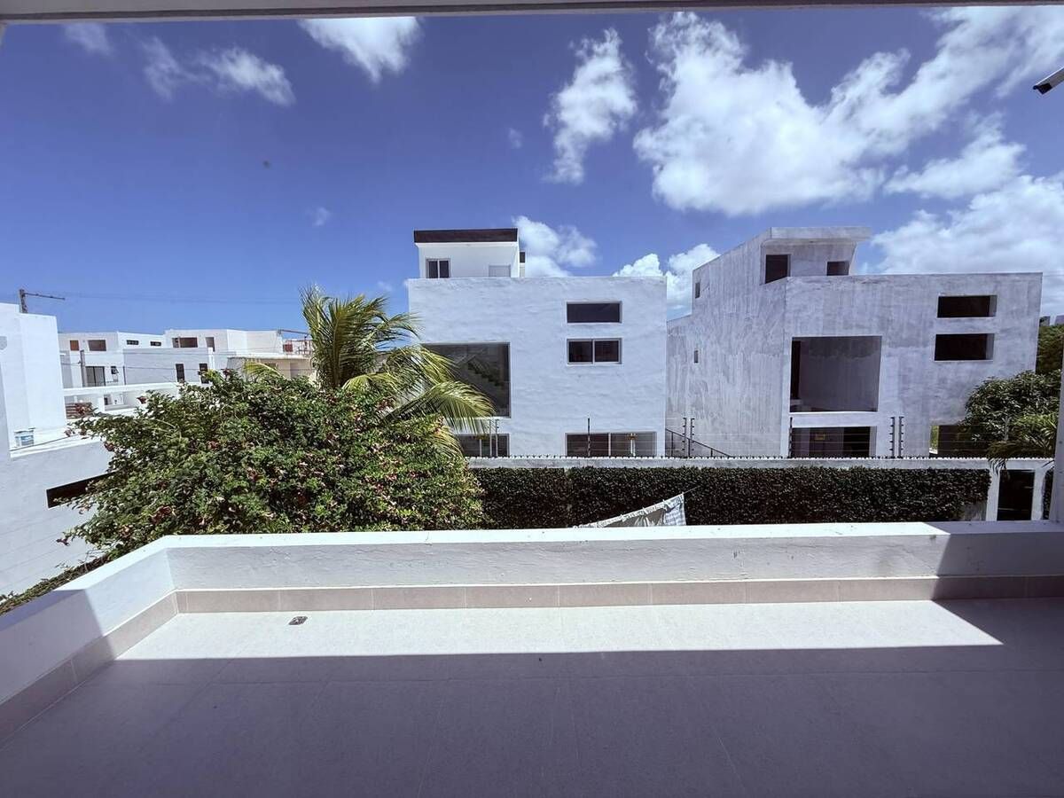 3 de 16: TERRAZA