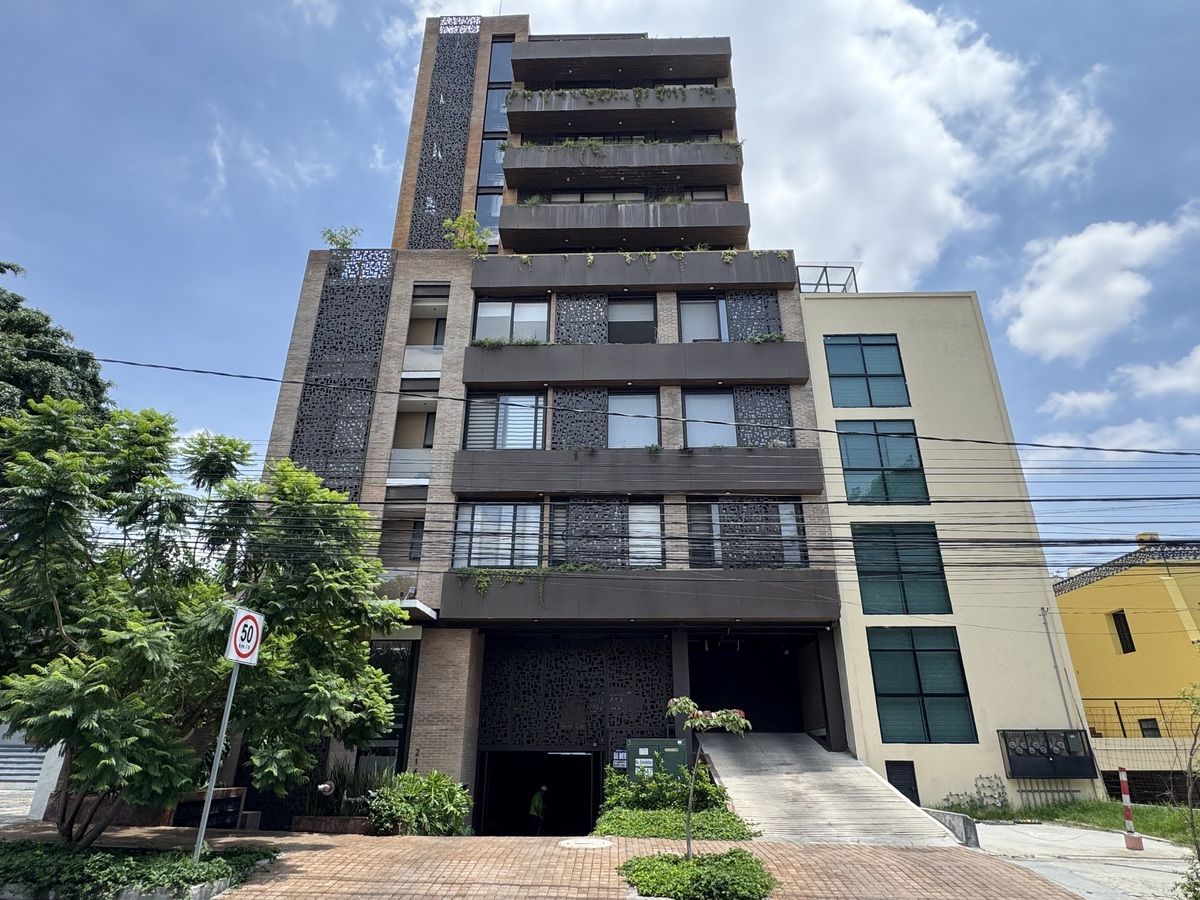 1 de 18: Exterior