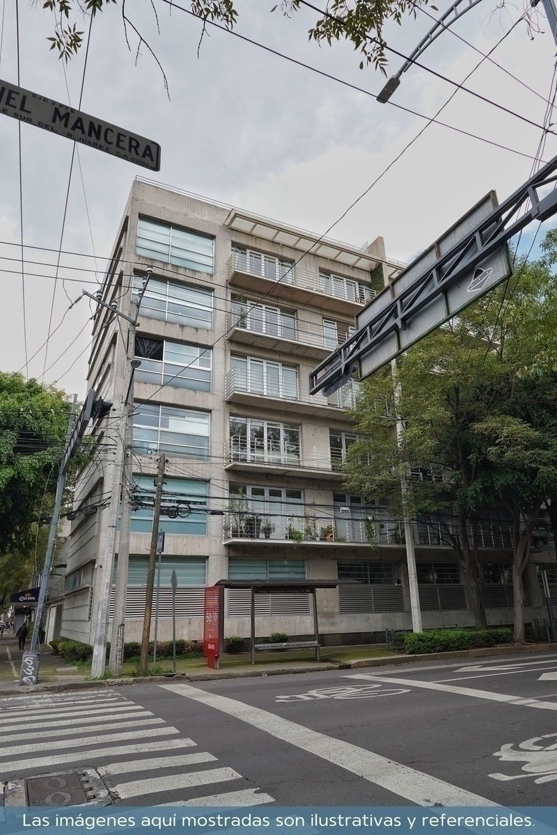 3 de 43: Fachada