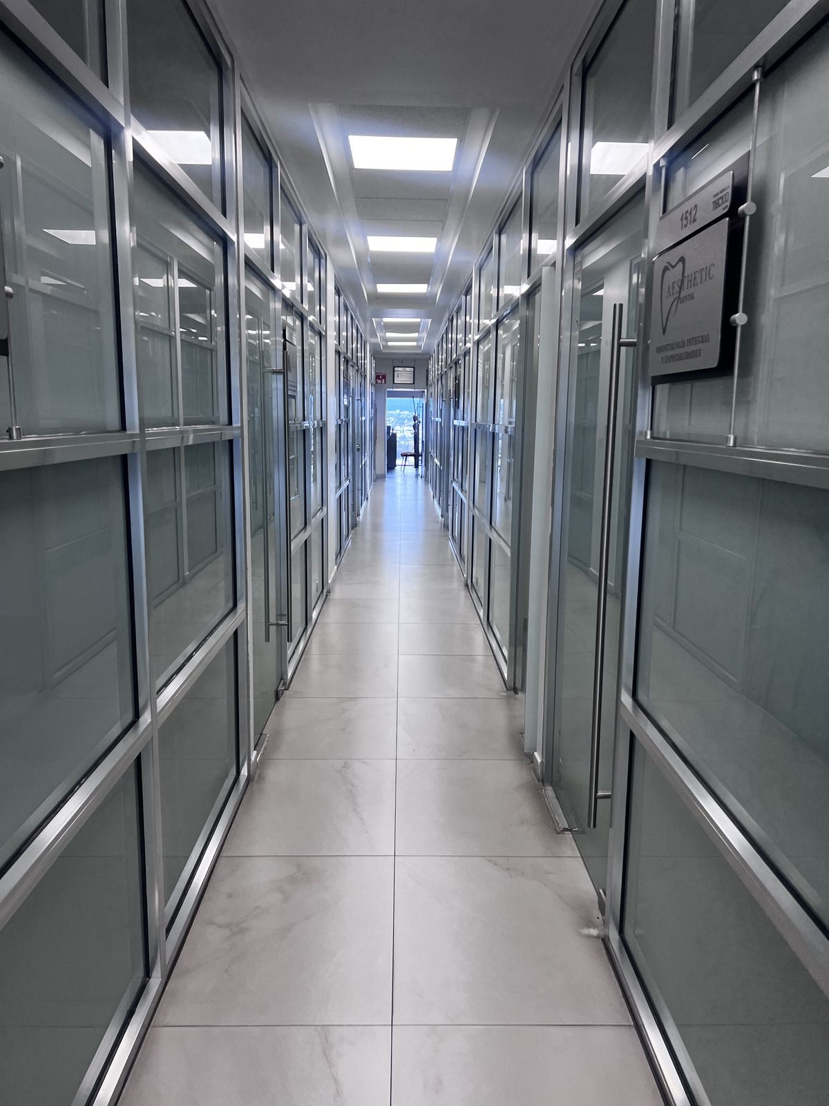 2 de 5: Pasillo Piso 15