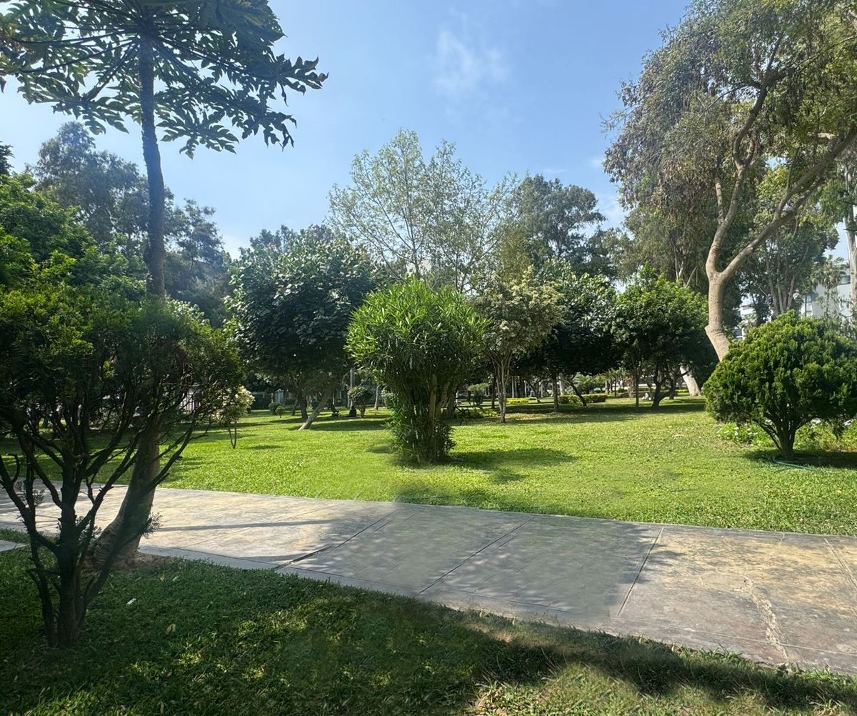 1 de 10: Departamento en primer piso vista a parque.