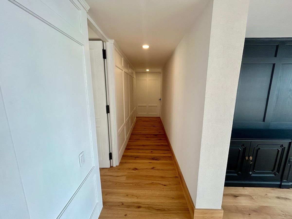 23 de 40: pasillo hacia recamaras