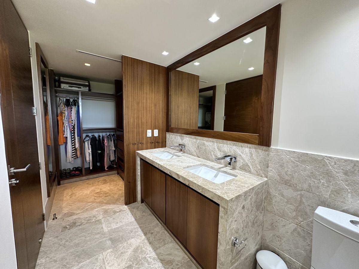 5 de 20: Baño recámara principal