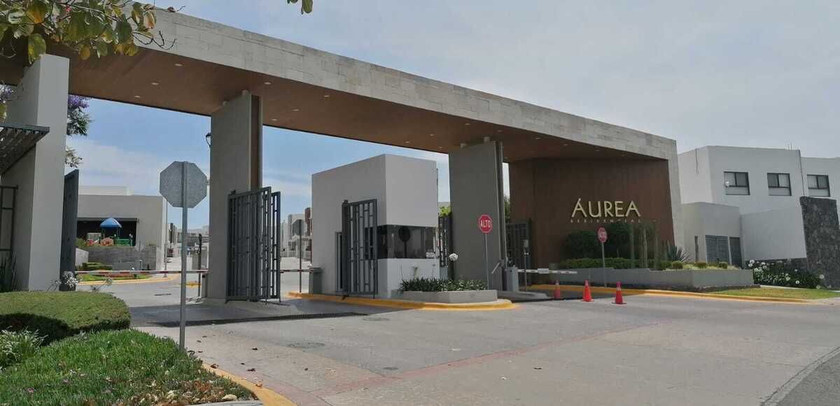 22 de 28